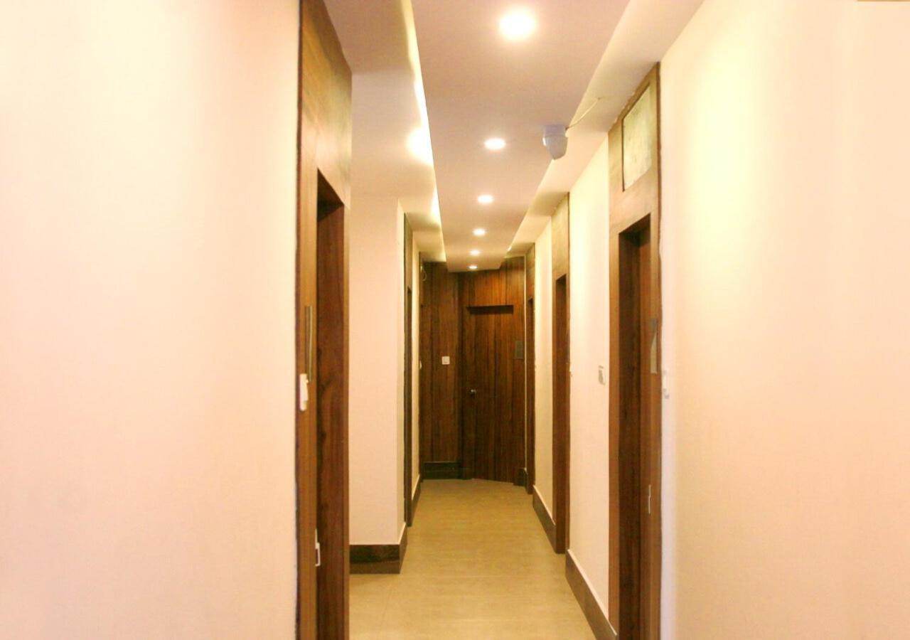 Hotel Sakura Inn Hosur Exterior photo